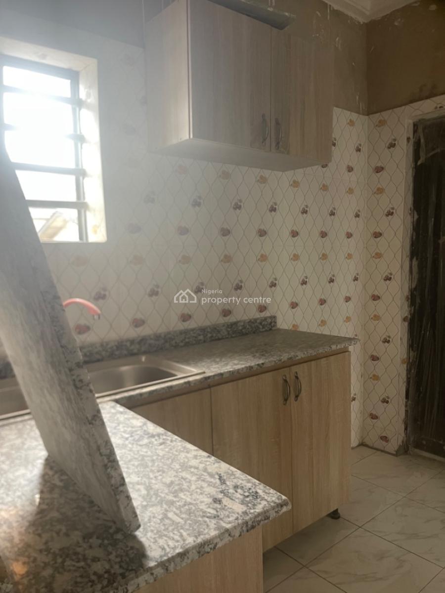 2 Bedroom Spacious Apartment, Gbagada, Gbagada, Lagos, Block of Flats for Sale