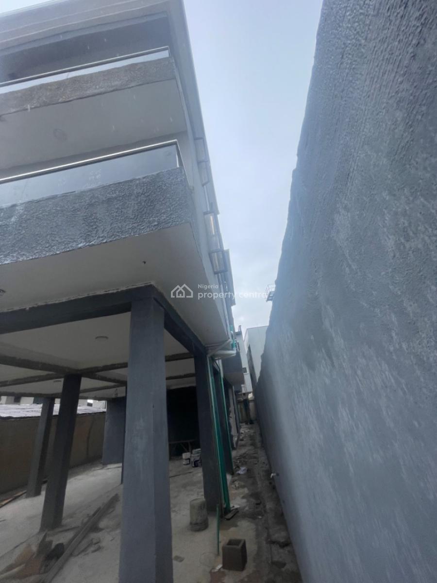 2 Bedroom Spacious Apartment, Gbagada, Gbagada, Lagos, Block of Flats for Sale