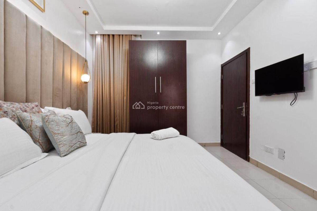 Fully Furnished Serviced 3bedroom Apartment, Cadogan Estate, Osapa, Lekki, Lagos, Flat / Apartment for Rent