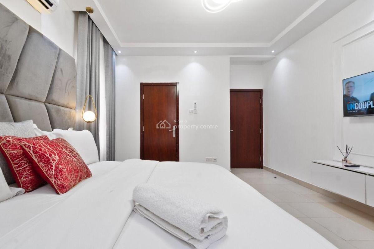 Fully Furnished Serviced 3bedroom Apartment, Cadogan Estate, Osapa, Lekki, Lagos, Flat / Apartment for Rent