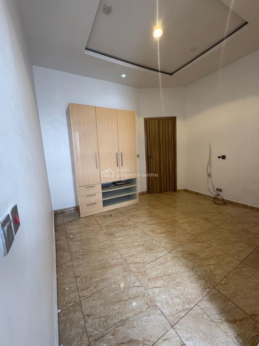 Shared Apartment, Orchid Road, Lekki, Lagos, Self Contain (single Rooms) for Rent