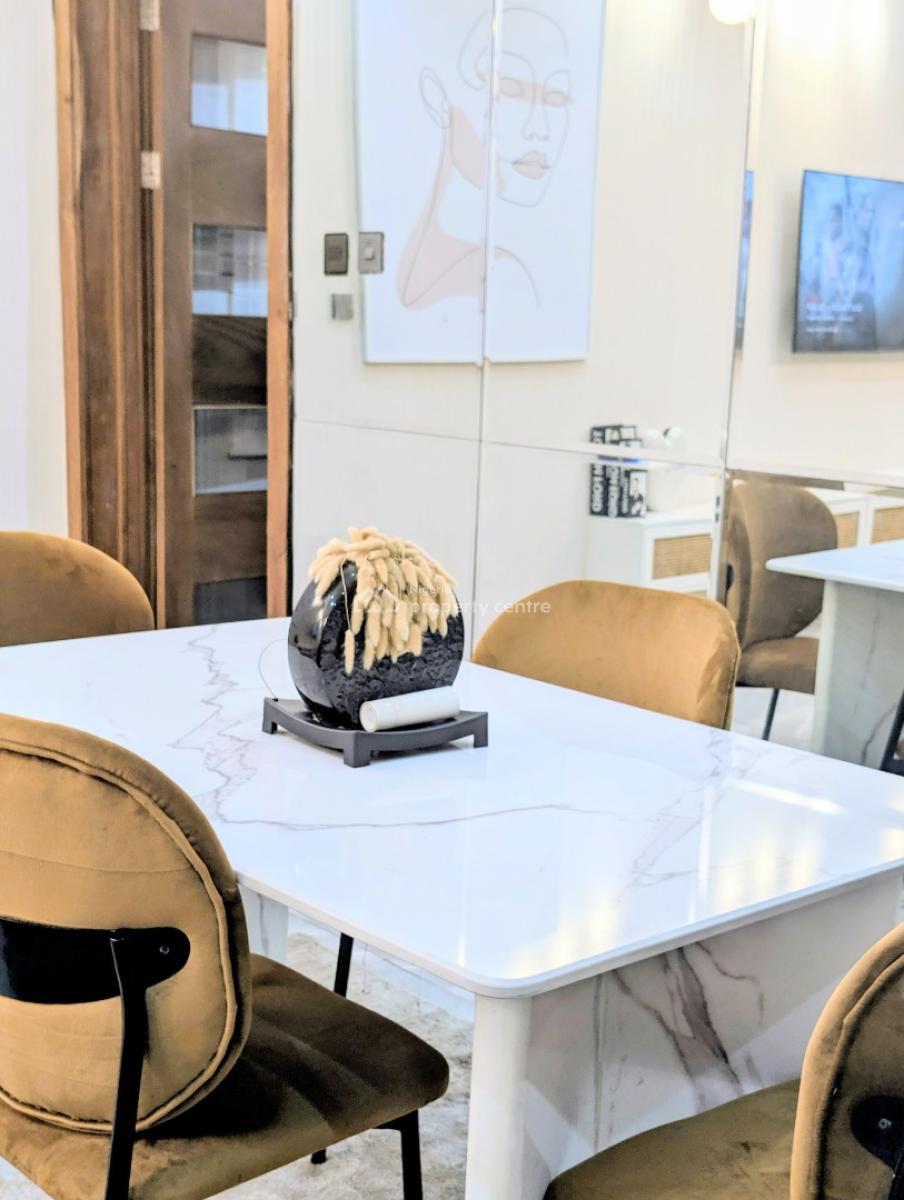 Nicely Furnished 2 Bedroom Apartment, Lekki Phase 1, Lekki, Lagos, Flat / Apartment Short Let