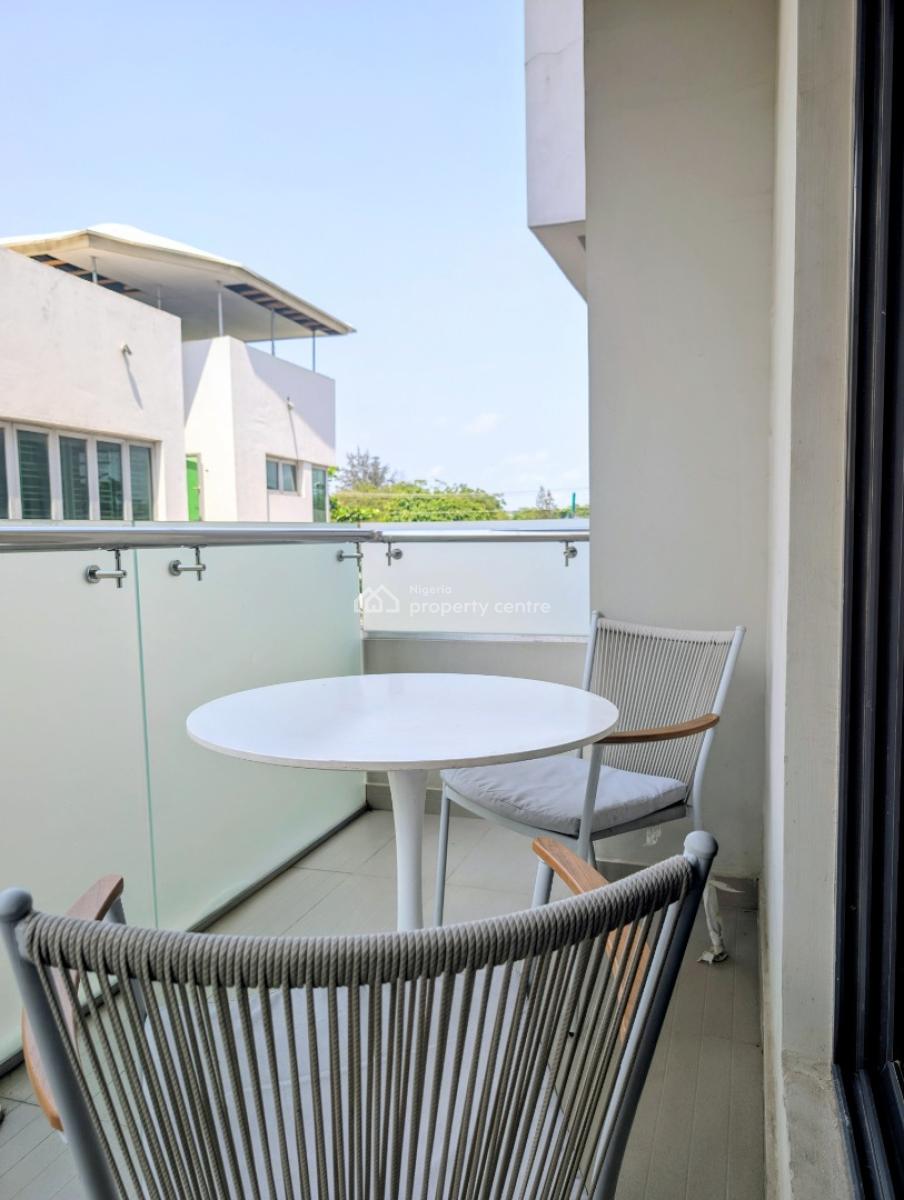 Nicely Furnished 2 Bedroom Apartment, Lekki Phase 1, Lekki, Lagos, Flat / Apartment Short Let