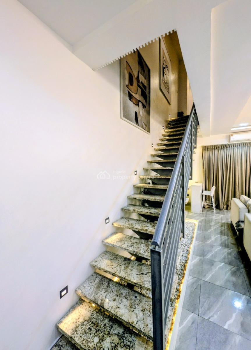 Nicely Furnished 2 Bedroom Apartment, Lekki Phase 1, Lekki, Lagos, Flat / Apartment Short Let