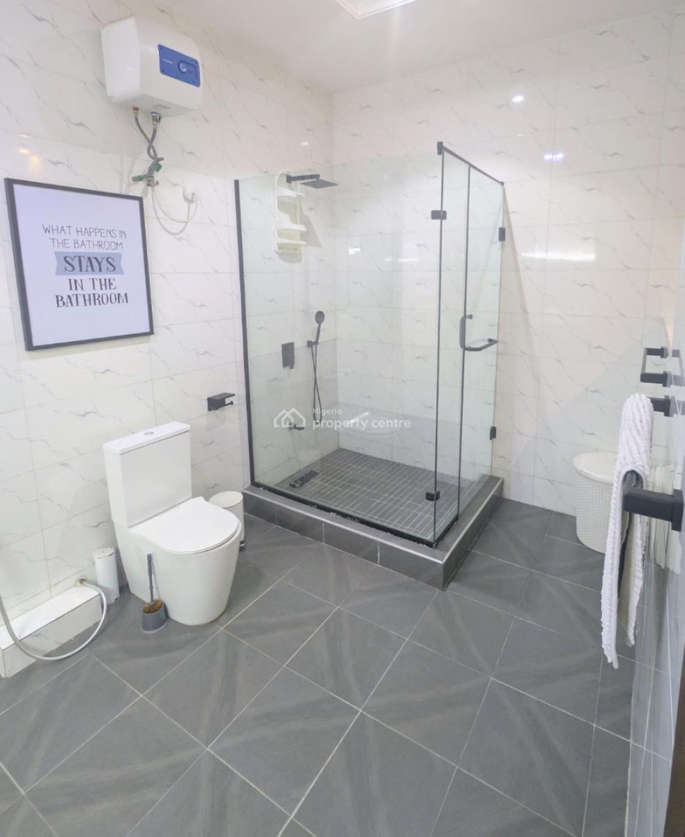 Nicely Furnished 2 Bedroom Apartment, Lekki Phase 1, Lekki, Lagos, Flat / Apartment Short Let