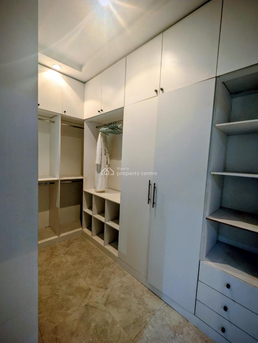 Nicely Furnished 2 Bedroom Apartment, Lekki Phase 1, Lekki, Lagos, Flat / Apartment Short Let