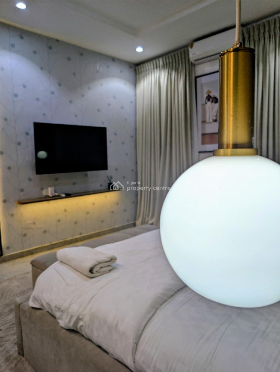 Nicely Furnished 2 Bedroom Apartment, Lekki Phase 1, Lekki, Lagos, Flat / Apartment Short Let