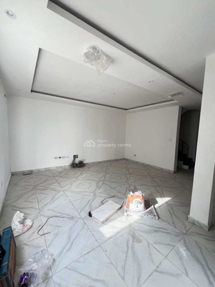 4 Bedrooms Semi Detached Duplex, Ikota, Lekki, Lagos, Semi-detached Duplex for Sale