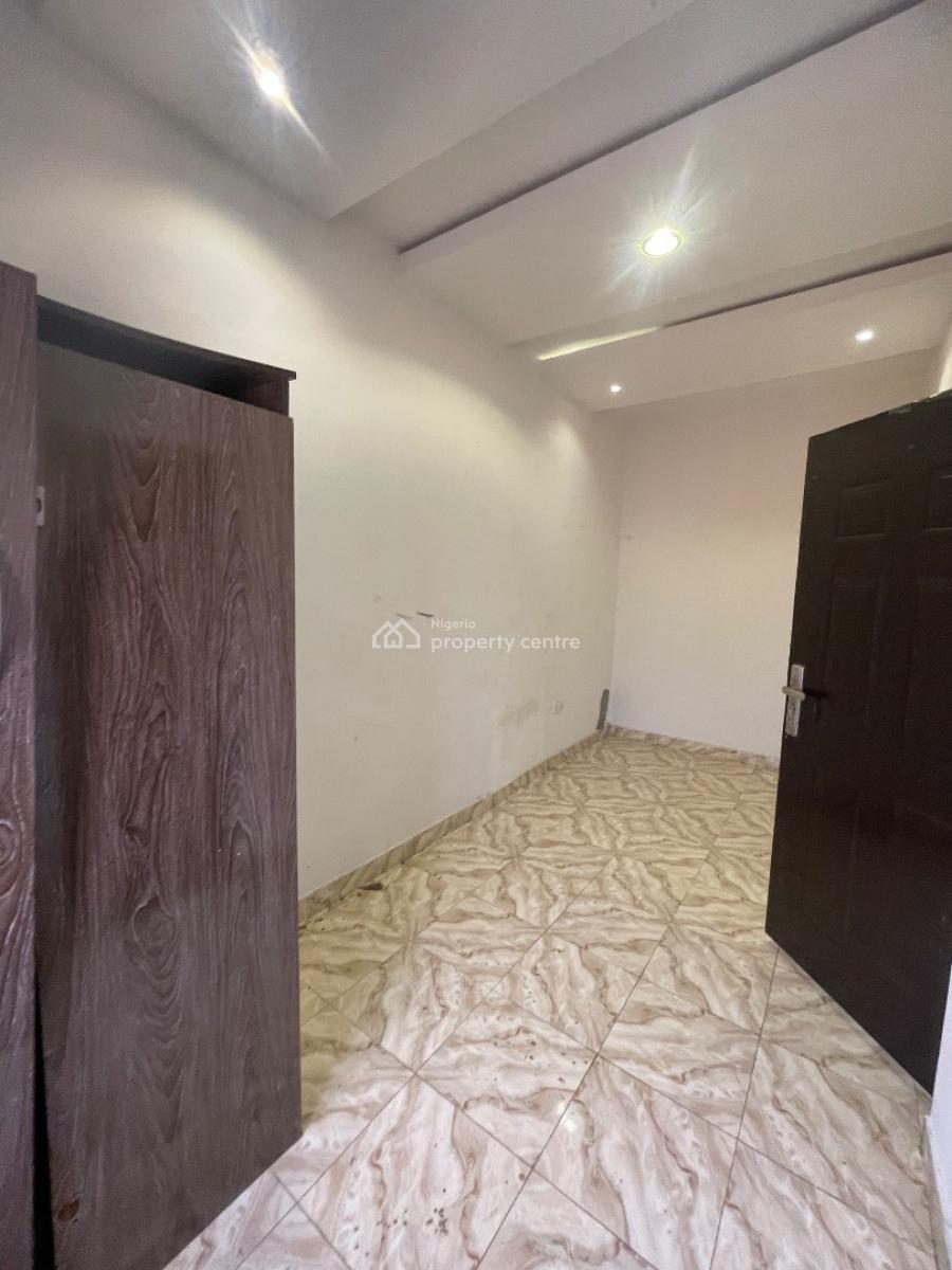 Luxury Beautiful 3 Bedroom  Duplex, Very Good Light  4 Tenants Only, Lamgbasa, Ajah, Lagos, House for Rent