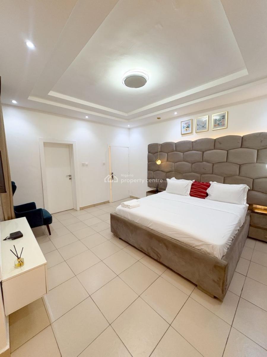 Fully Furnished Serviced 3bedroom Apartment, Osapa, Lekki, Lagos, Flat / Apartment Short Let