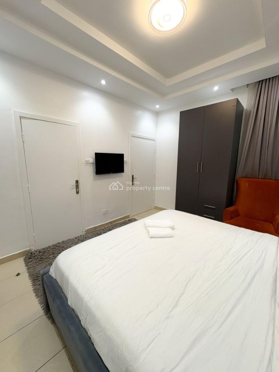 Fully Furnished Serviced 3bedroom Apartment, Osapa, Lekki, Lagos, Flat / Apartment Short Let