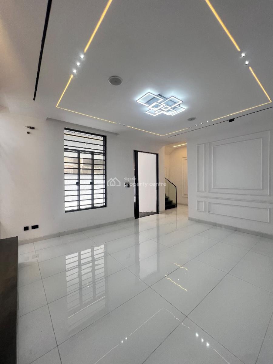 4 Bedroom &bq Semi Detached, Ikota, Lekki, Lagos, Semi-detached Duplex for Sale