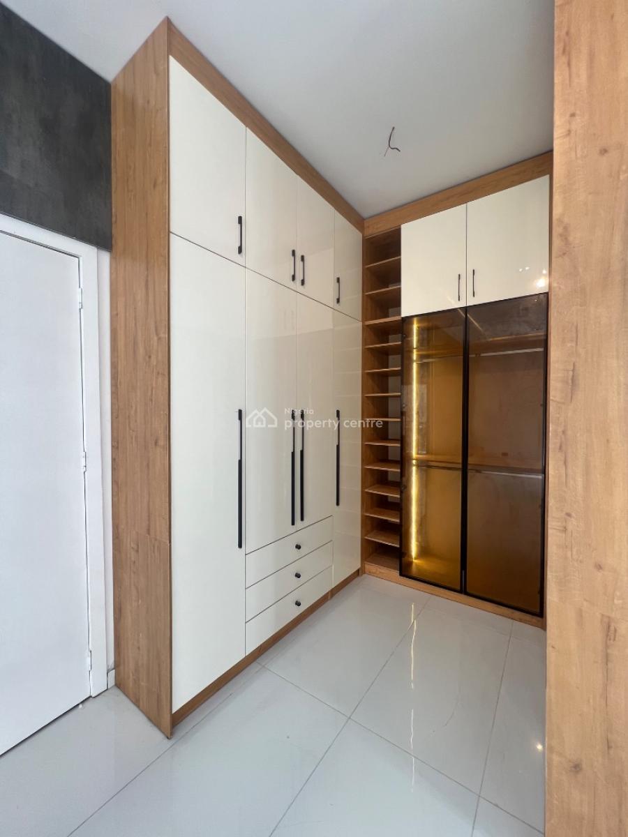 4 Bedroom &bq Semi Detached, Ikota, Lekki, Lagos, Semi-detached Duplex for Sale