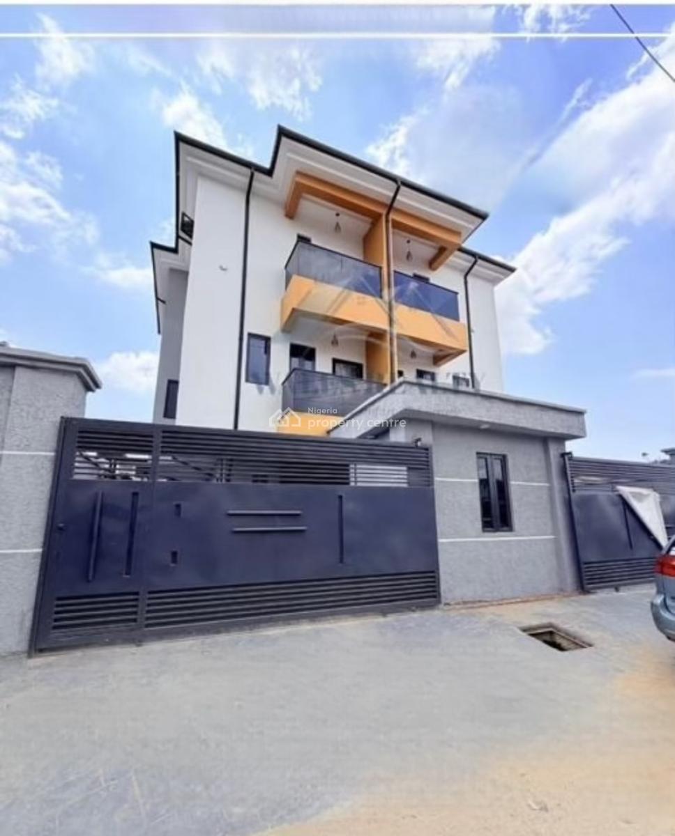 4 Bedroom Spacious House with a Bq, Surulere, Surulere, Lagos, Semi-detached Duplex for Sale