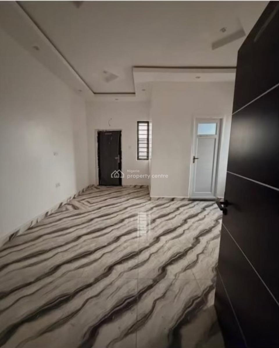 4 Bedroom Spacious House with a Bq, Surulere, Surulere, Lagos, Semi-detached Duplex for Sale