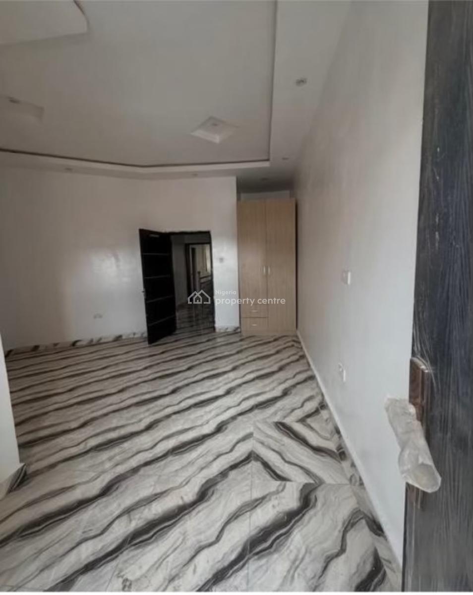 4 Bedroom Spacious House with a Bq, Surulere, Surulere, Lagos, Semi-detached Duplex for Sale