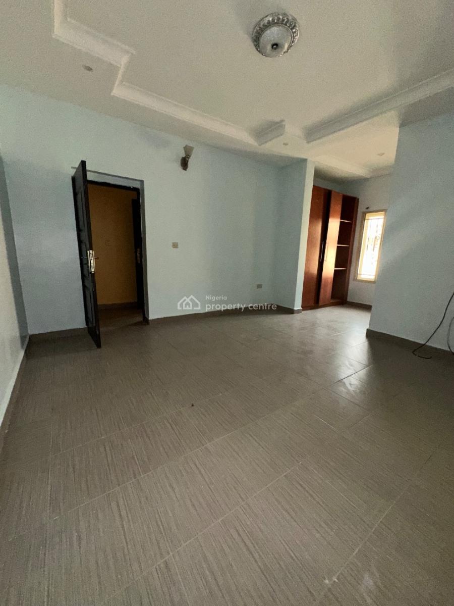 Specious 3bedroom Flat, Spg Road Ologolo, Lekki, Lagos, Flat / Apartment for Rent