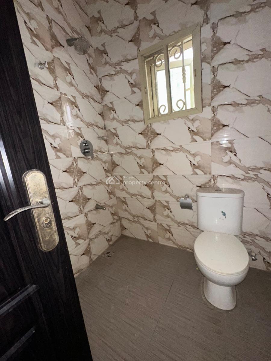 Specious 3bedroom Flat, Spg Road Ologolo, Lekki, Lagos, Flat / Apartment for Rent