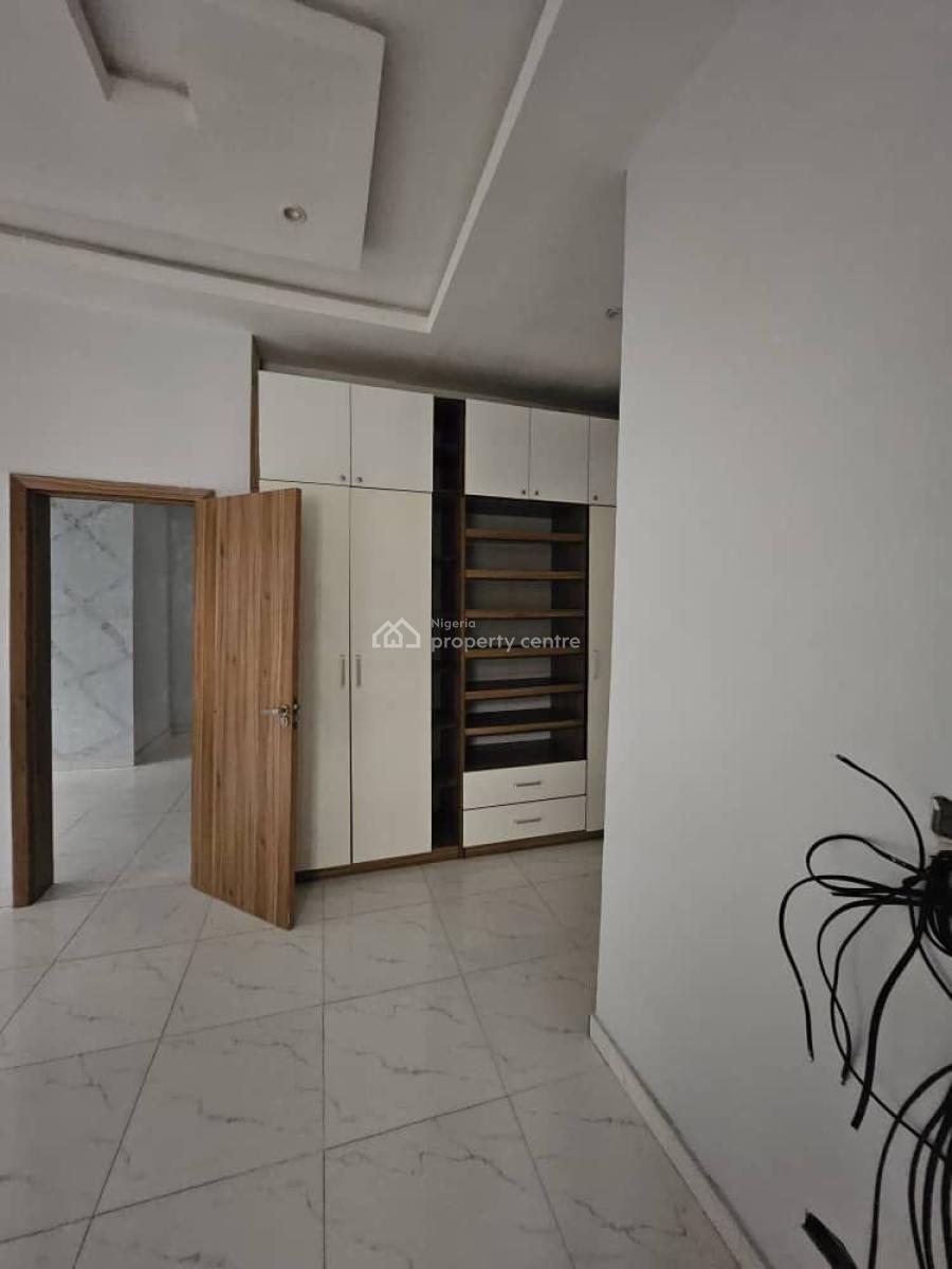 Luxurious Master Bedroom, Ikota, Lekki, Lagos, Self Contain (single Rooms) for Rent