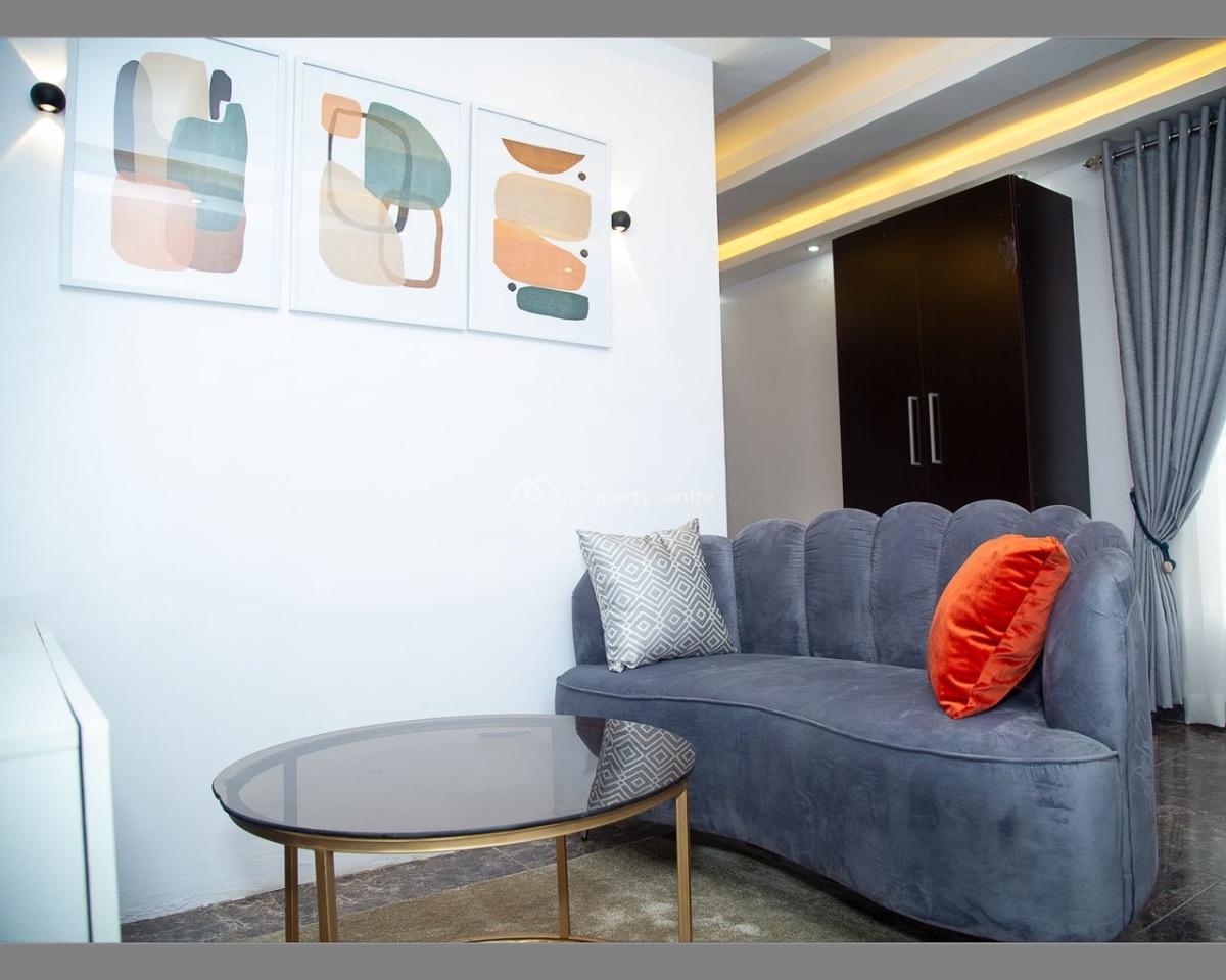 Mini One Bedroom Apartment, Adedeji Adekola, Lekki Phase 1, Lekki, Lagos, Flat / Apartment Short Let