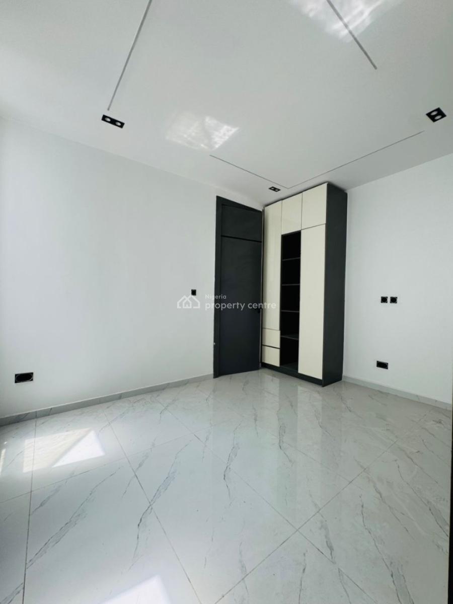 Self Compound 5 Bedroom Fully Detached Duplex with Bq and Pool, Chevron Drive, Lekki, Lagos, Detached Duplex for Sale