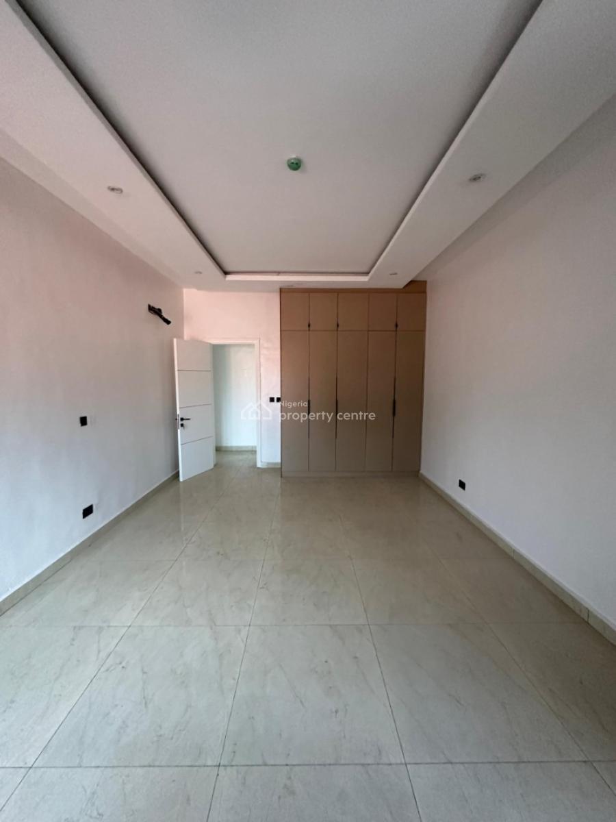 Well Finished Serviced 3 Bedroom Flat with a Room Bq, Victoria Island (vi), Lagos, Flat / Apartment for Rent