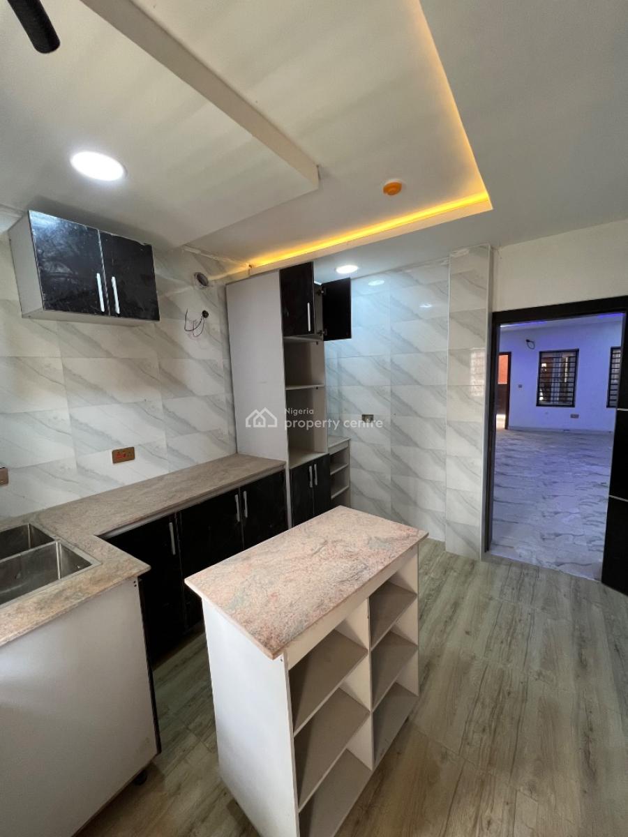 Spacious 2 Bedroom Apartments with a Bq, Pool,outdoor Lounge and a Gym, Lekki Phase 1, Lekki, Lagos, Flat / Apartment for Rent