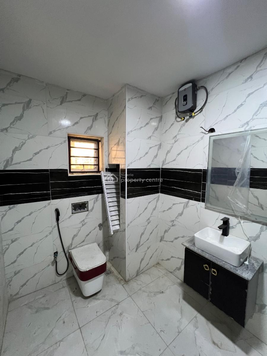 Spacious 2 Bedroom Apartments with a Bq, Pool,outdoor Lounge and a Gym, Lekki Phase 1, Lekki, Lagos, Flat / Apartment for Rent