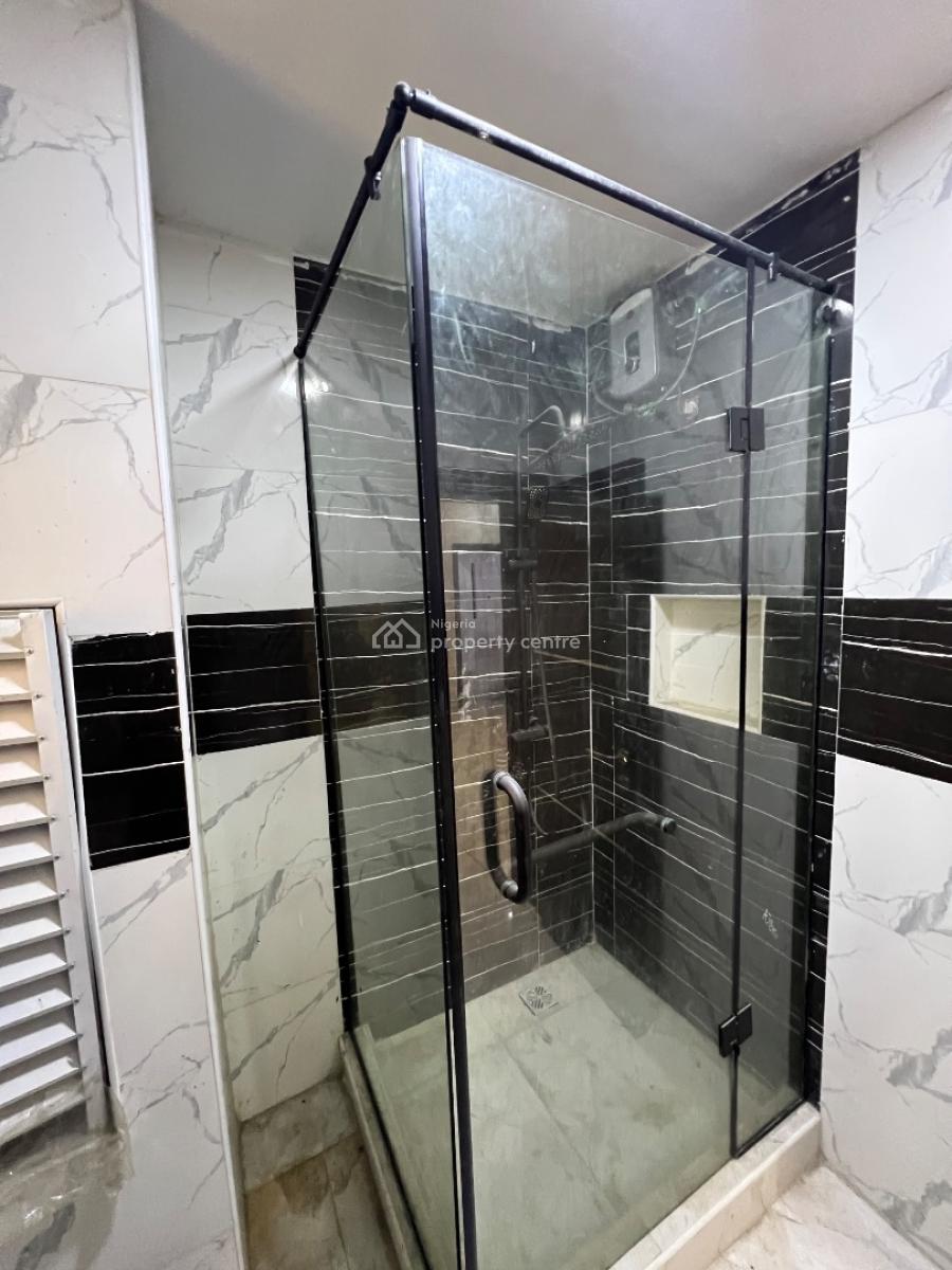 Spacious 2 Bedroom Apartments with a Bq, Pool,outdoor Lounge and a Gym, Lekki Phase 1, Lekki, Lagos, Flat / Apartment for Rent