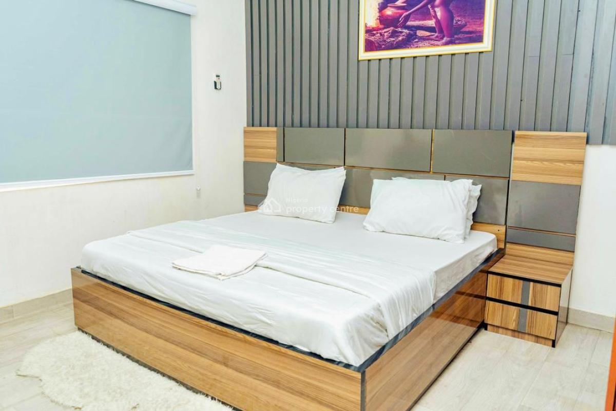 Tastefully Built Luxury 3 Bedroom Flat, Admiralty Lekki, Lekki Phase 1, Lekki, Lagos, Flat / Apartment for Rent