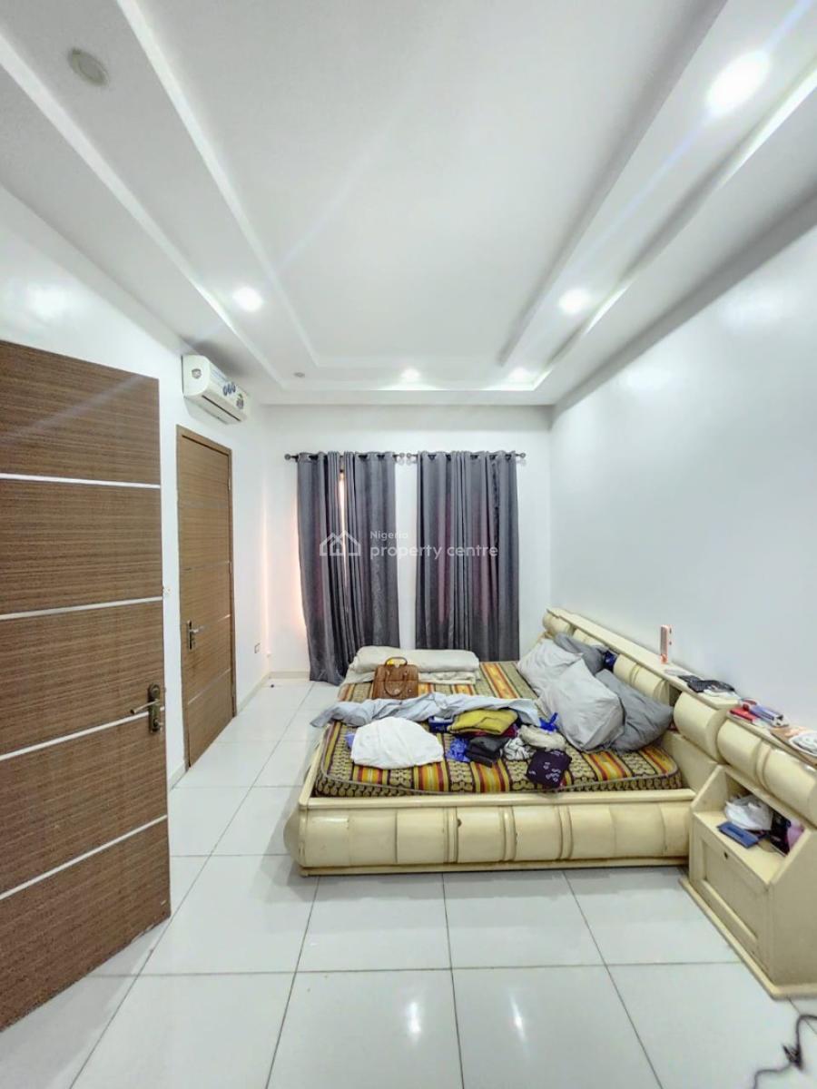 Furnished 3 Bedroom Apartment with Swimming Pool,  Elevator,  Inverter, Lekki Right, Lekki Phase 1, Lekki, Lagos, Flat / Apartment for Rent