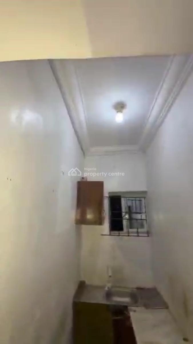 Miniflat, Ricket Street Off Saint Finbarrs, Akoka, Yaba, Lagos, Flat / Apartment for Rent