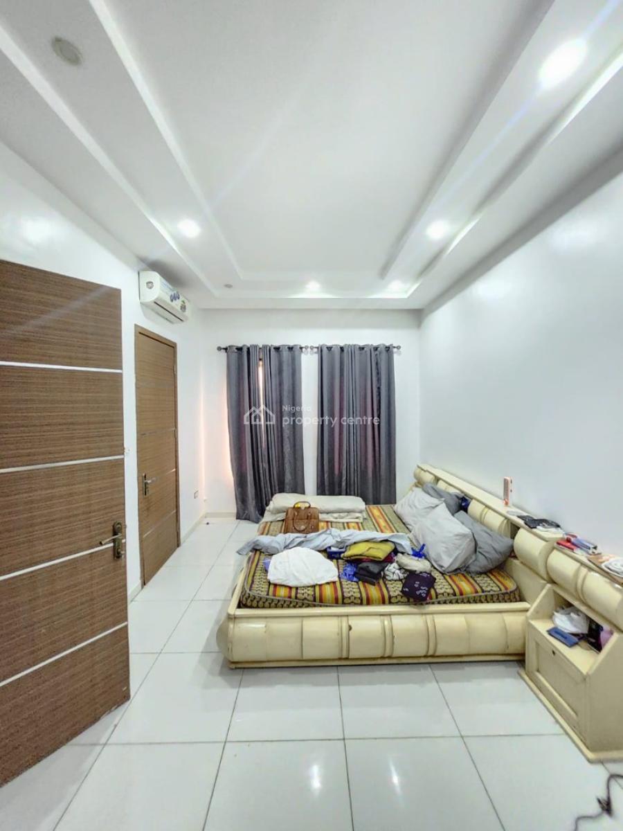 Furnished 3 Bedroom Apartment with Swimming Pool,  Elevator,  Inverte, Lekki Right, Lekki Phase 1, Lekki, Lagos, Flat / Apartment for Rent