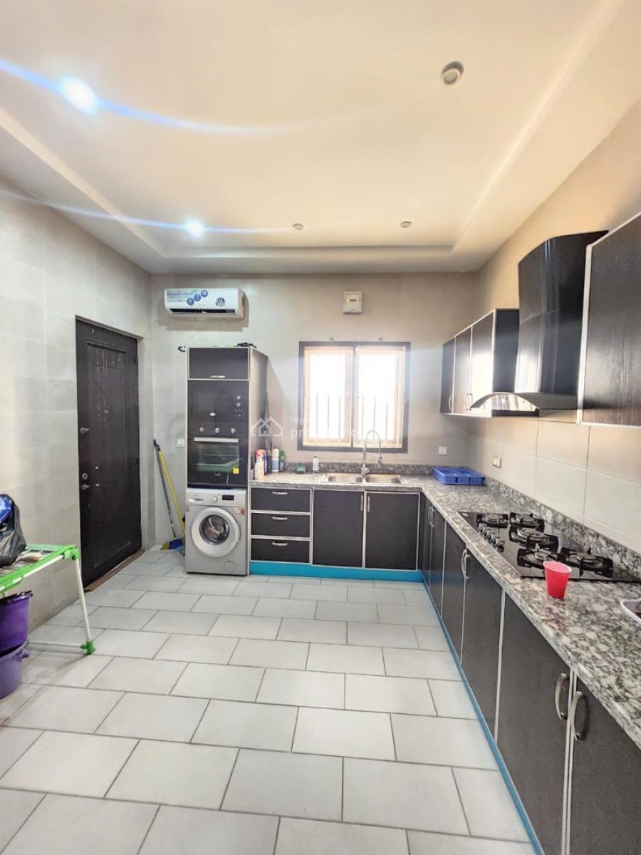 Furnished 3 Bedroom Apartment with Swimming Pool,  Elevator,  Inverte, Lekki Right, Lekki Phase 1, Lekki, Lagos, Flat / Apartment for Rent