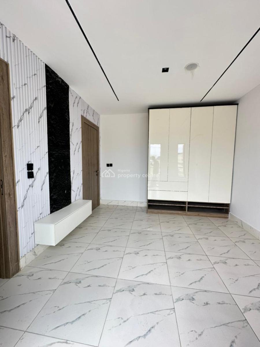 Exquisite Luxury 1 Bedroom Apartment with an Elevator, Pool, and Gym, Lekki Phase 1, Lekki, Lagos, Flat / Apartment for Sale