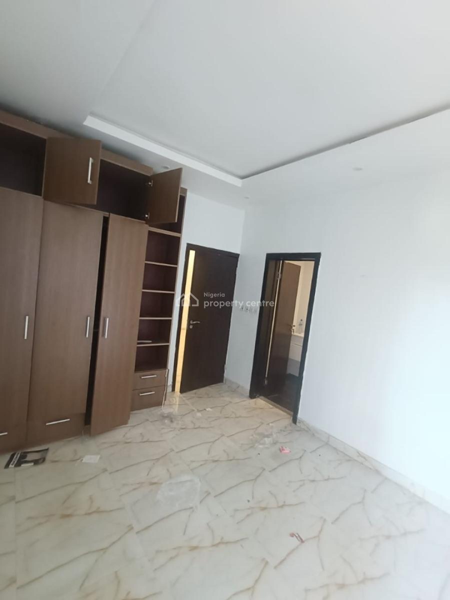 Miniflat at Atlantic View Estate New Road Lekki, Atlantic View Estate New Road Lekki, Lekki, Lagos, Mini Flat (room and Parlour) for Rent
