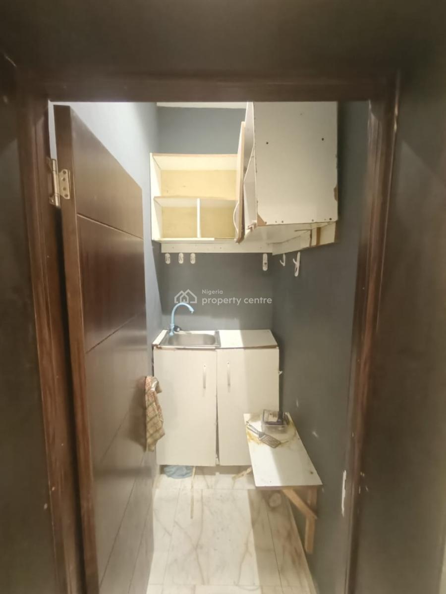 Miniflat at Atlantic View Estate New Road Lekki, Atlantic View Estate New Road Lekki, Lekki, Lagos, Mini Flat (room and Parlour) for Rent