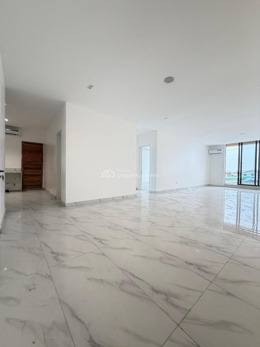 Clean, Modern 2-bedroom Apartment in a Prime Area., Lekki Phase 1, Lekki, Lagos, Flat / Apartment for Sale