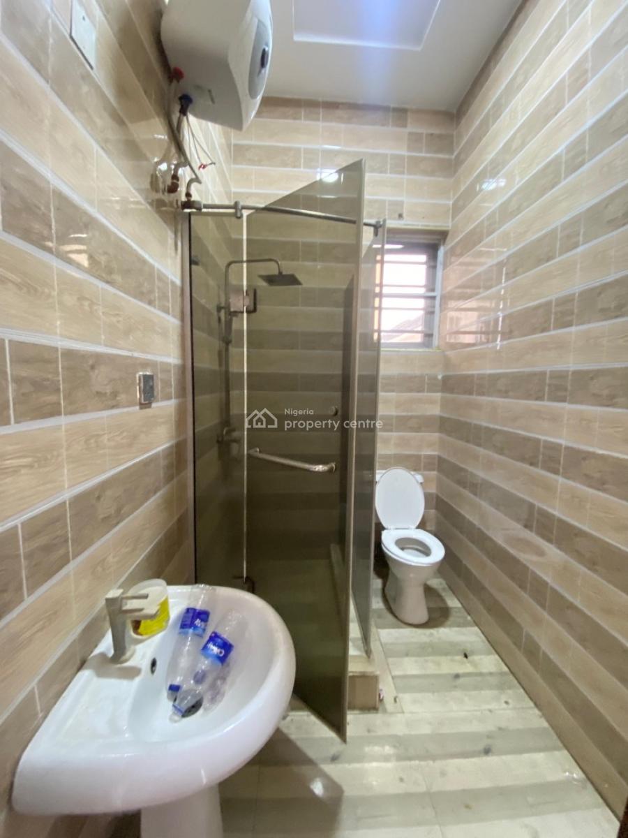 Renovated 5 Bedroom Duplex Fully Detached with Bq Very Spacious, Orchid Road Lekki, Lekki, Lagos, Detached Duplex for Rent
