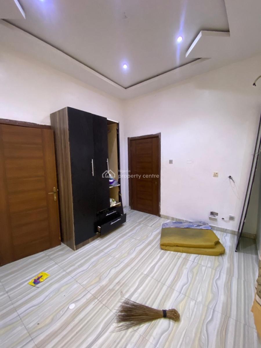 Renovated 5 Bedroom Duplex Fully Detached with Bq Very Spacious, Orchid Road Lekki, Lekki, Lagos, Detached Duplex for Rent