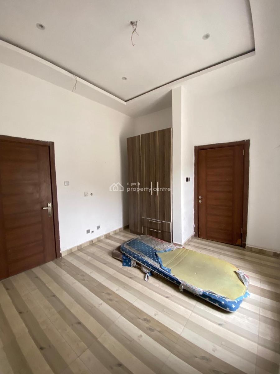 Renovated 5 Bedroom Duplex Fully Detached with Bq Very Spacious, Orchid Road Lekki, Lekki, Lagos, Detached Duplex for Rent