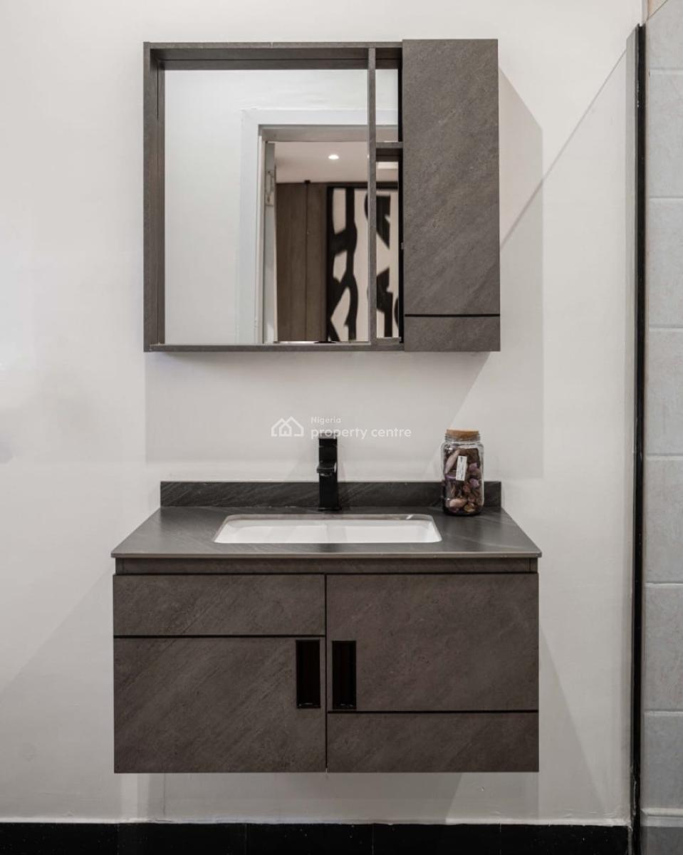 Beautiful 2 Bedrooms Apartment, Phase 1, Lekki, Lagos, Flat / Apartment Short Let