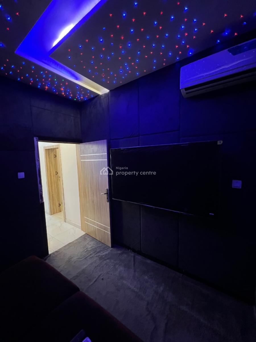 Fully Furnished 2 Bedroom Apartments with Cinema and a Laundry Room., Lekki Phase 1, Lekki, Lagos, Flat / Apartment for Rent