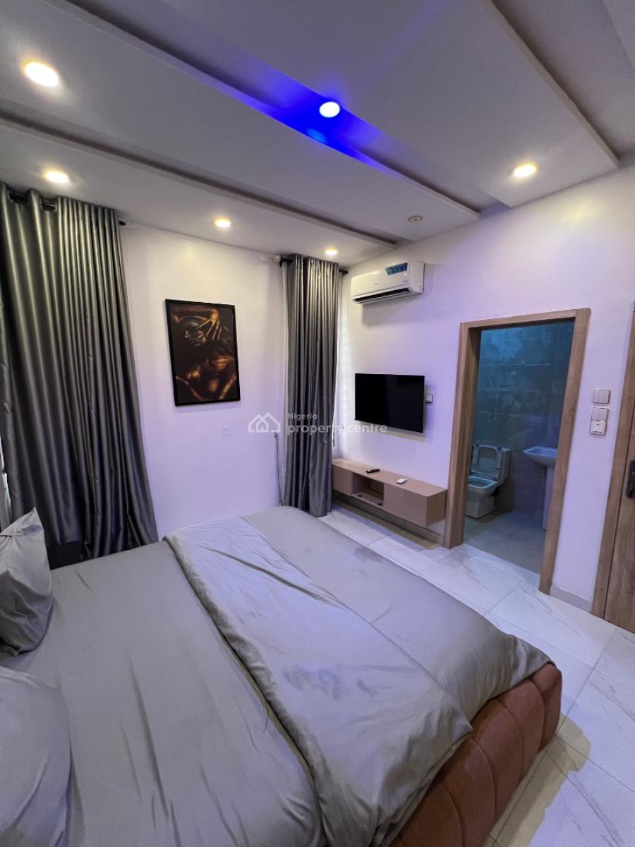 Fully Furnished 2 Bedroom Apartments with Cinema and a Laundry Room., Lekki Phase 1, Lekki, Lagos, Flat / Apartment for Rent