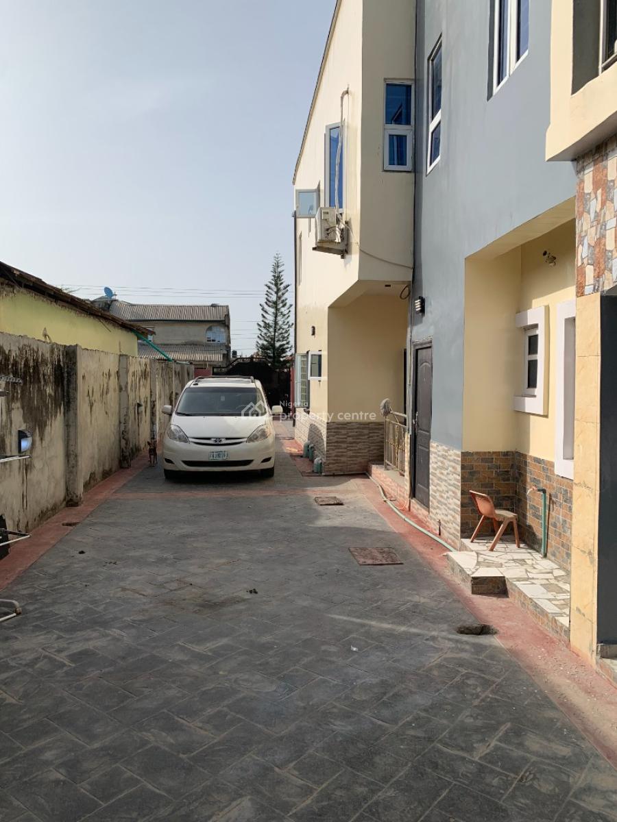 Luxury 3 Bedroom Flat with Pop Finishing, Dinning, Abijo Gra, Ajah, Lagos, Flat / Apartment for Rent