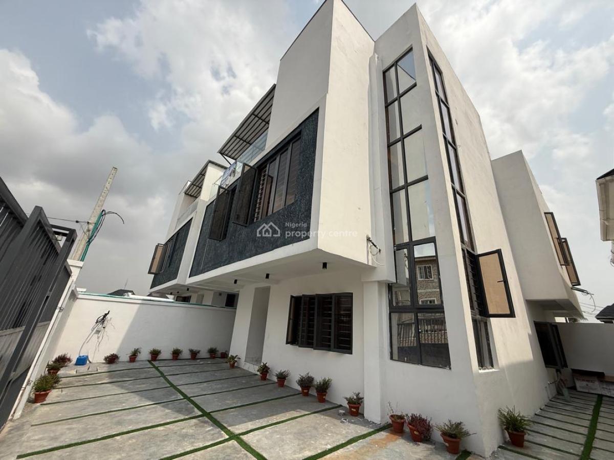 Luxury 4 Bedroom Apartment with Bq for Distress, Chevron Alternative Route, Lekki Expressway, Lekki, Lagos, Semi-detached Duplex for Rent
