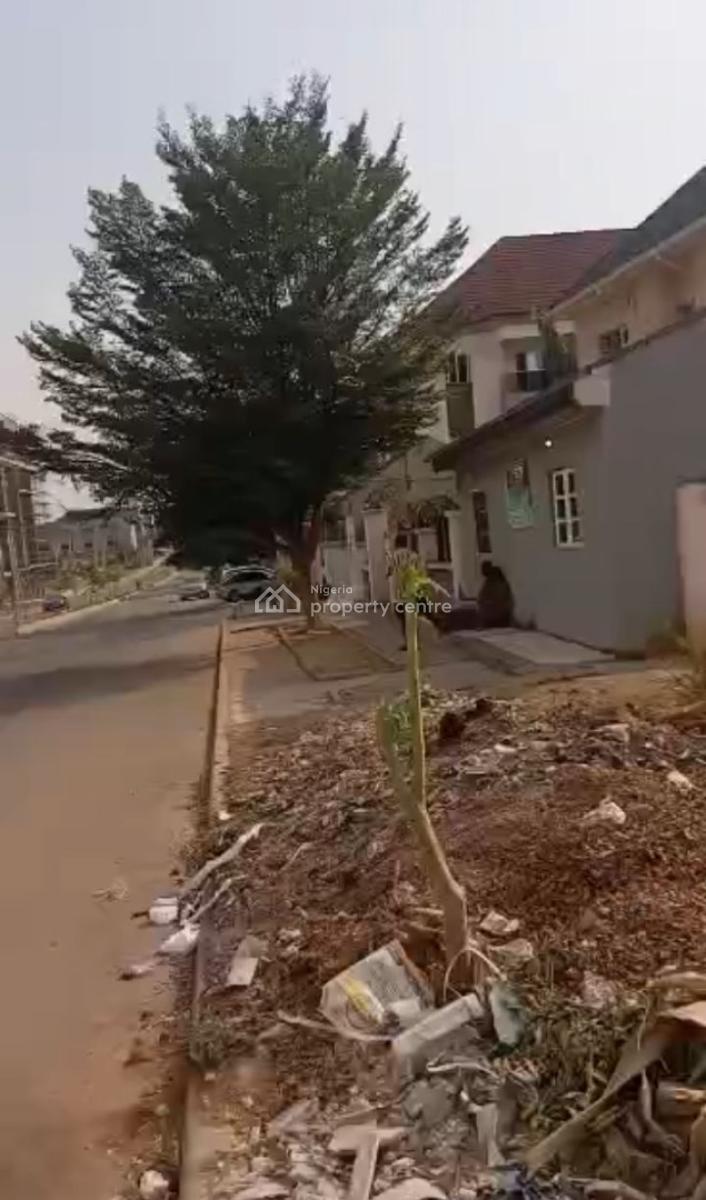 630sqm Residential Plot in Jahi on a Tarred Road, Jahi, Abuja, Residential Land for Sale