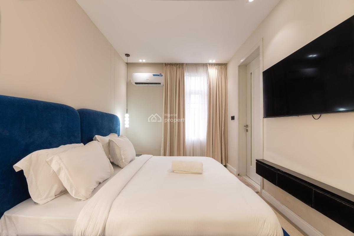 Luxury 2-bedroom Serviced Apartment, Rasheed Alaba Williams, Lekki Phase 1, Lekki, Lagos, Flat / Apartment Short Let