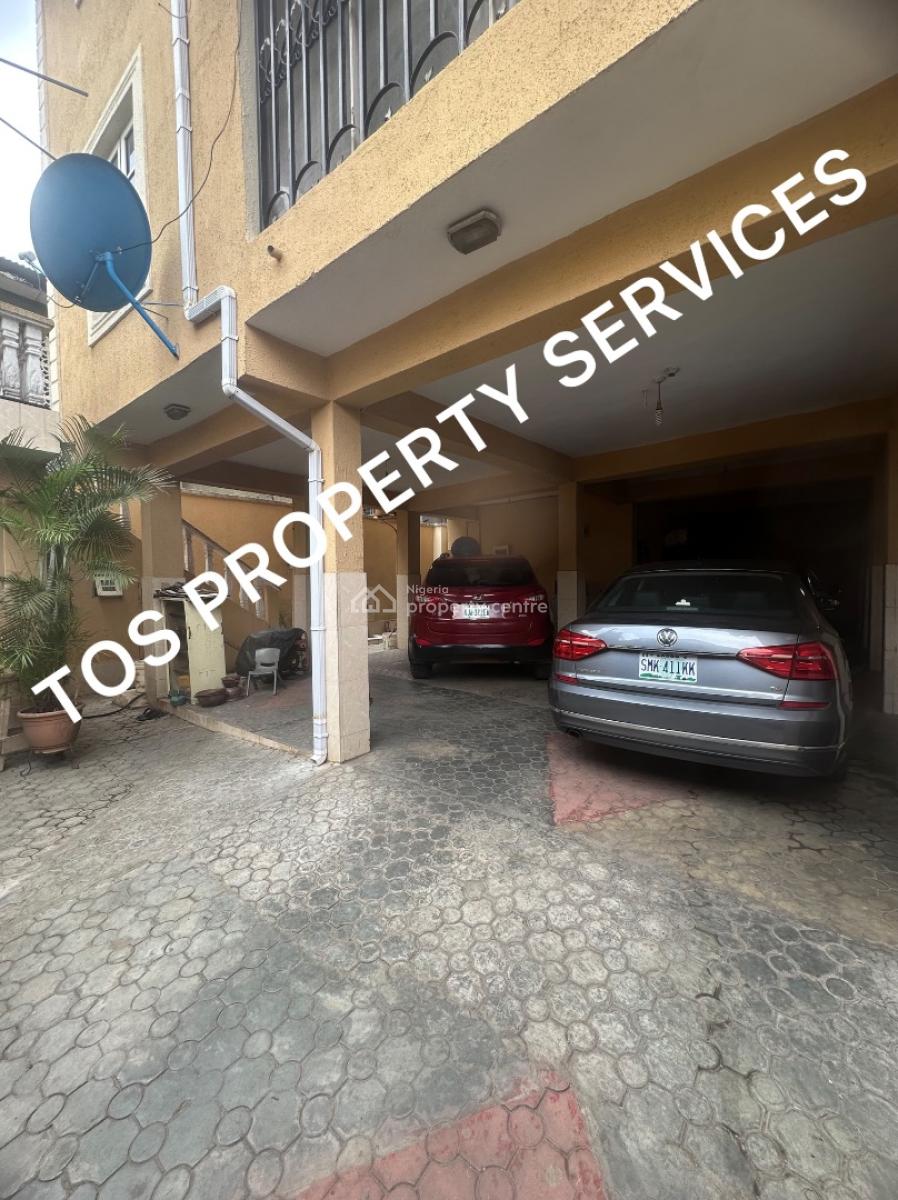 Nice 2 Bedroom Apartment, Yaba, Yaba, Lagos, Flat / Apartment for Rent