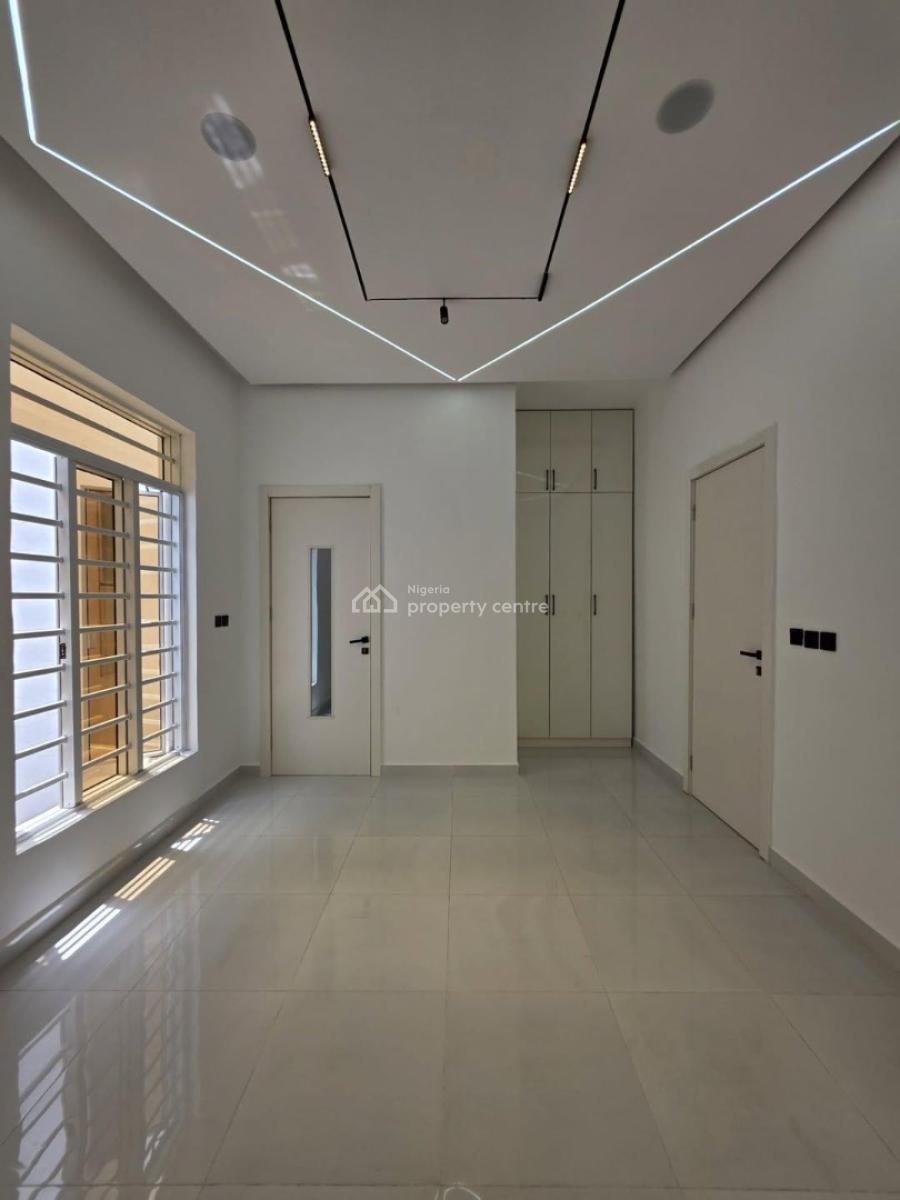 Luxury Built and Well Crafted 5 Bedroom Fully Detached House with Pool, Ologolo, Lekki Phase 2, Lekki, Lagos, Detached Duplex for Sale